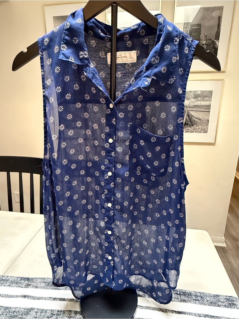 Abercrombie & Fitch Navy Floral Sleeveless Blouse